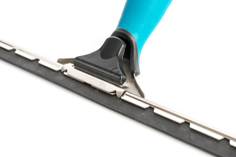 PREMIUM HANDLE